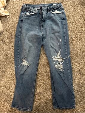 Old Navy Distressed Straight Leg Jeans in Medium Blue